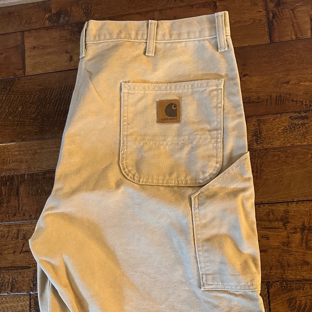 Men's Carhartt Khaki/Tan Carpenter Shorts.  Size 42.